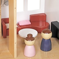 Detailansicht Puppen und Wohnzimmer