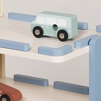 Bus auf dem Parkdeck